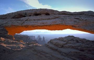 Sunrise beneath Mesa Arch